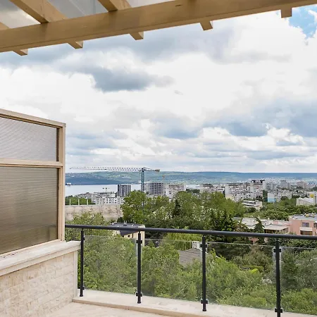 Apartment Stylish Flat With Balcony & Views - Briz, By Flat Mаnаger